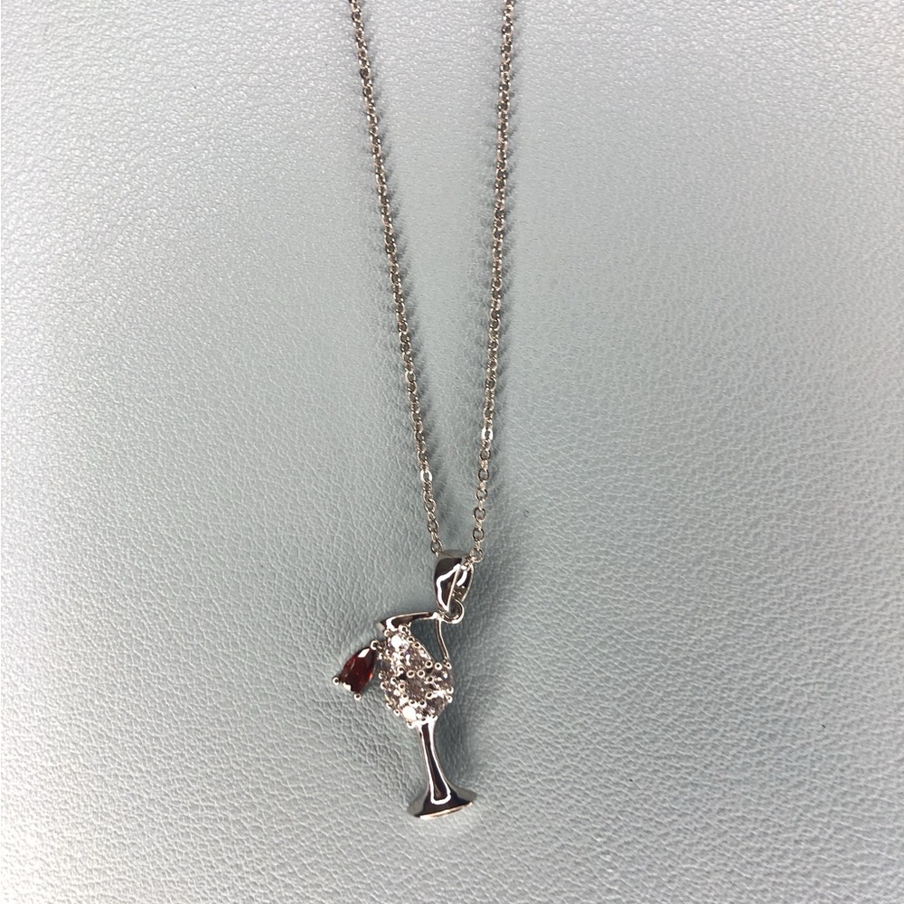 💕 Elegant Wine Glass Zircon Pendant Necklace - Picture 5 of 7